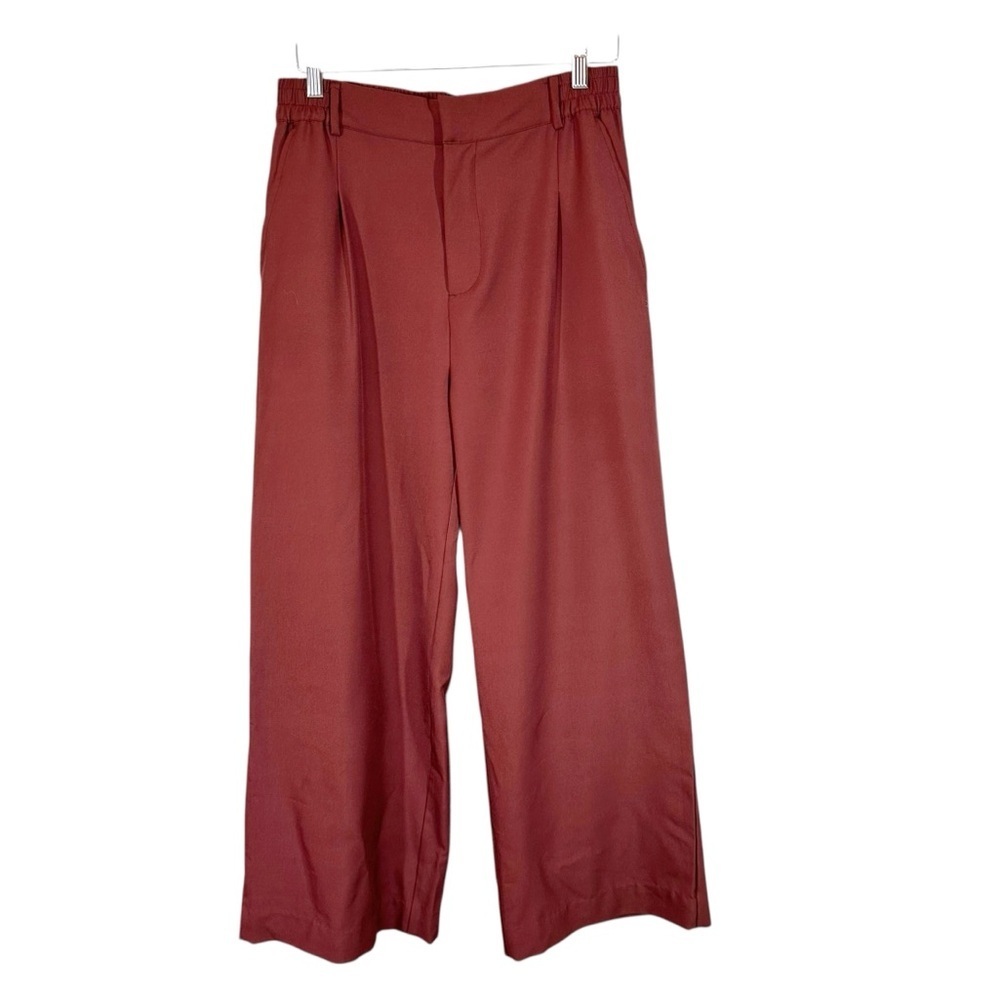 GLYDER Women's Medium Wide Leg Lightweight Cropped Athletic Leisure Pant